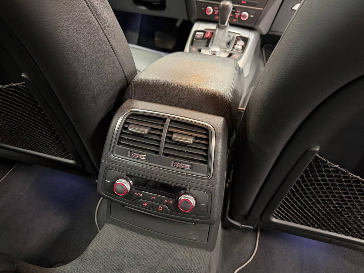 AUDI A6 2.0