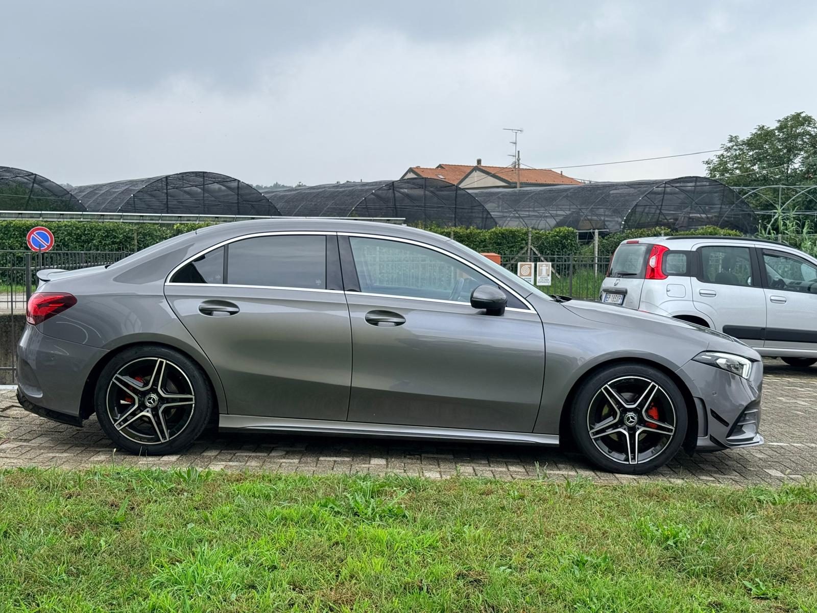 Mercedes-benz A 180 Sedan Premium pack AMG 136cv