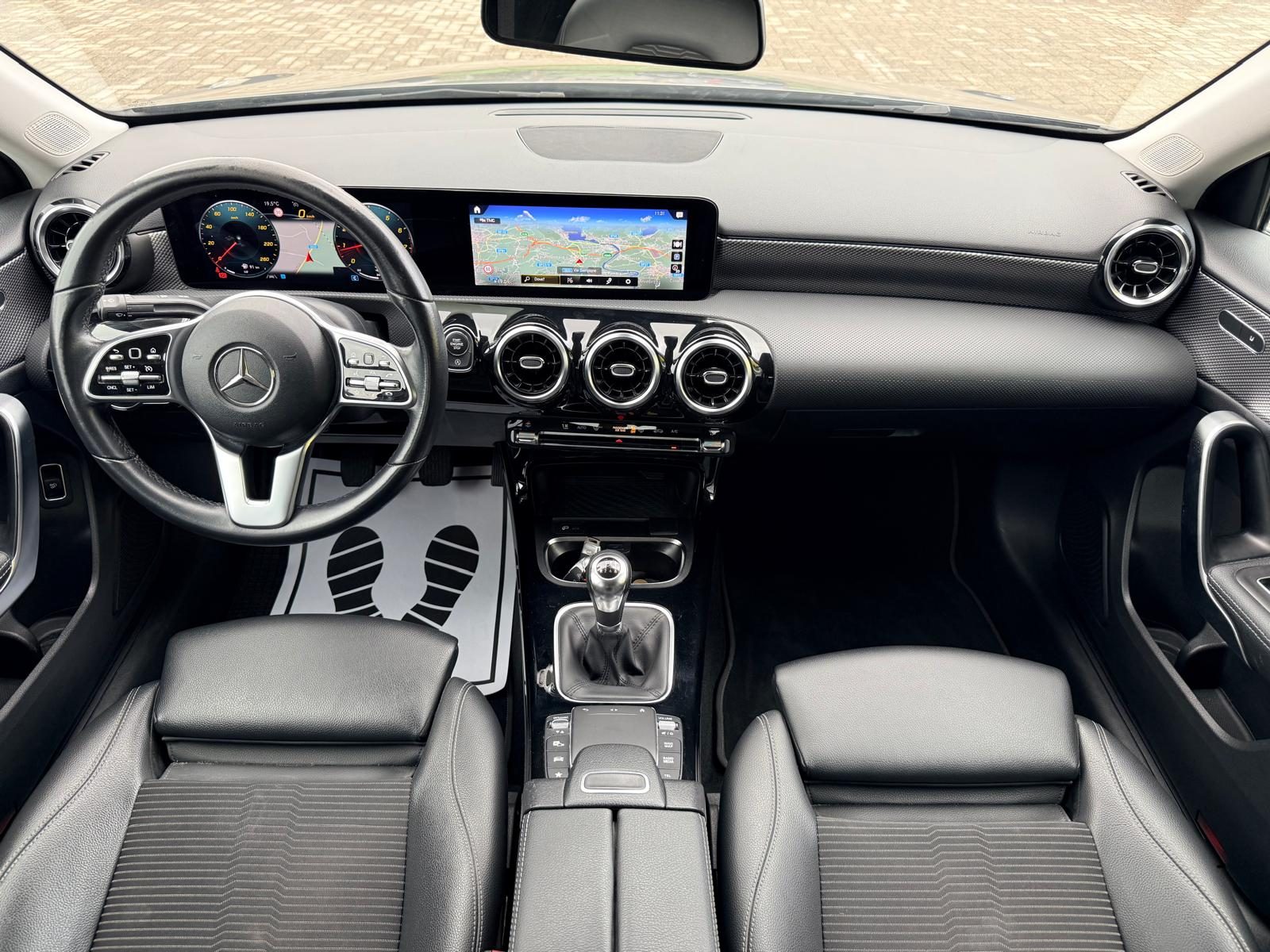 Mercedes-benz A 180 Sedan Premium pack AMG 136cv