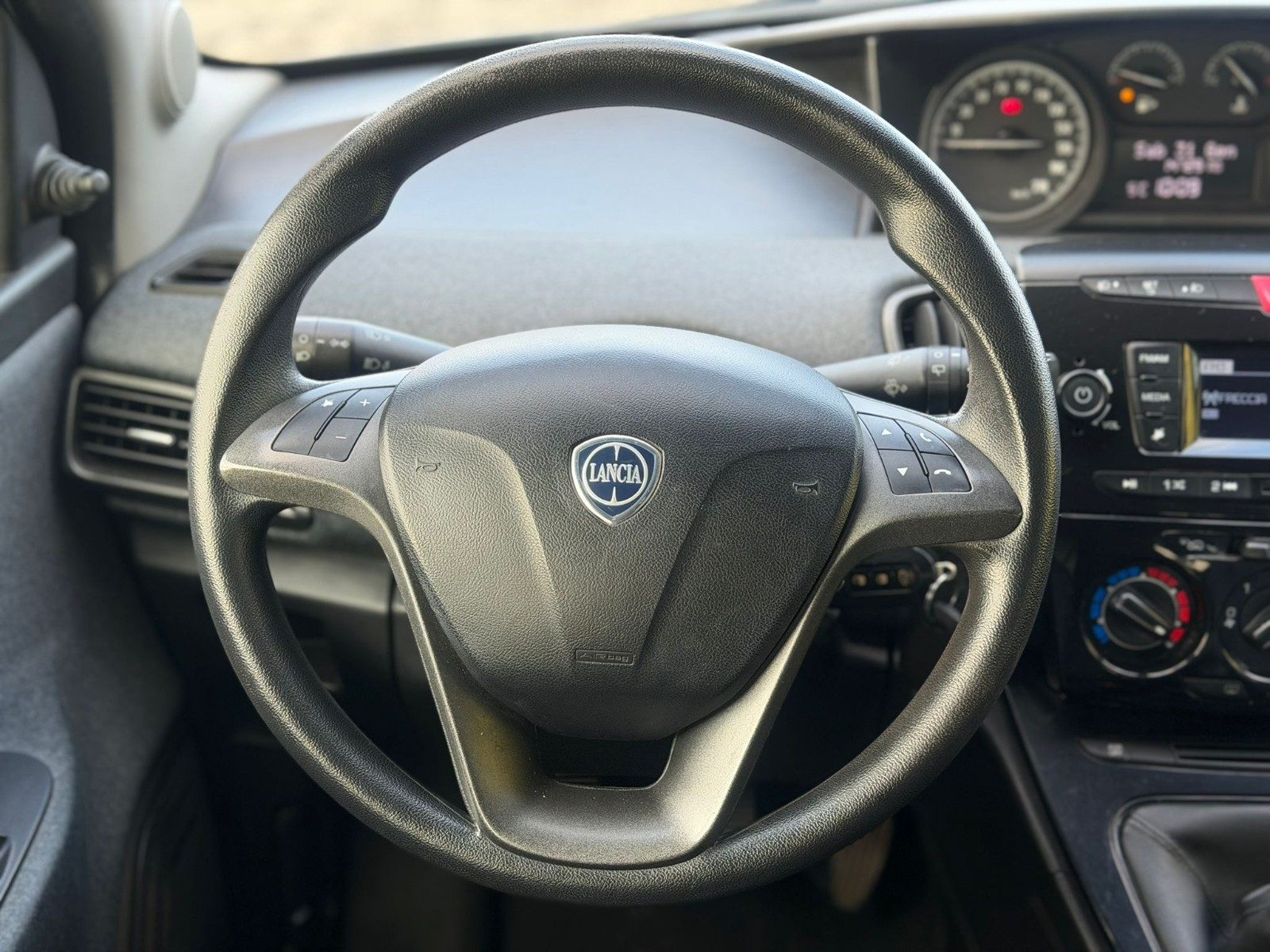 Lancia Ypsilon 1.2 69 CV 5 porte Platinum